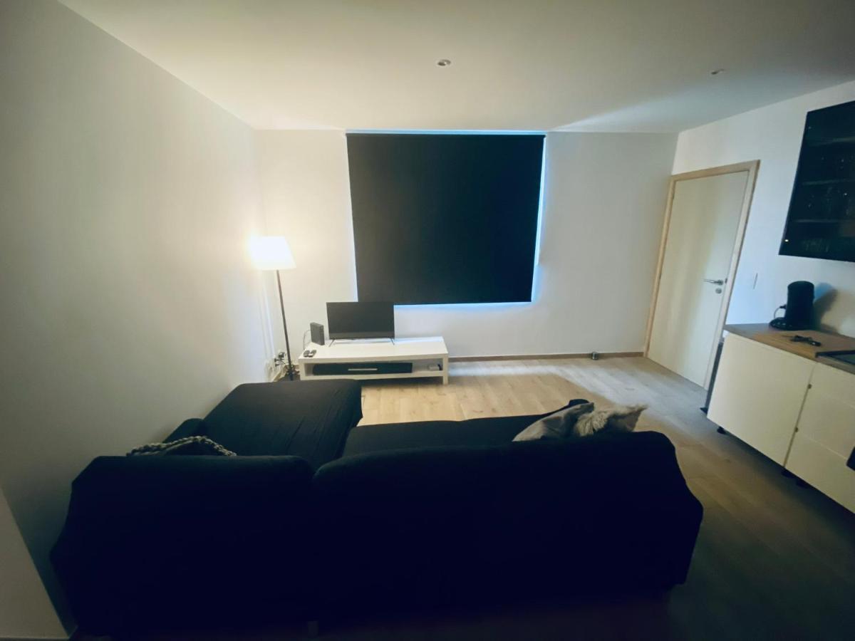 100% Renovated - Quiet Appartment Lieja Exterior foto